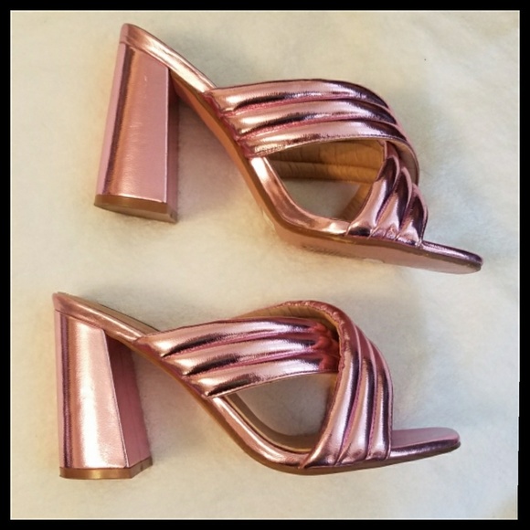 cape robbin pink heels